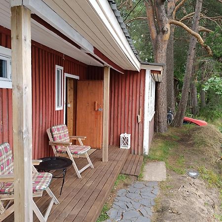 Old Finnish Lakeside Cottage With Sauna 오울루 외부 사진